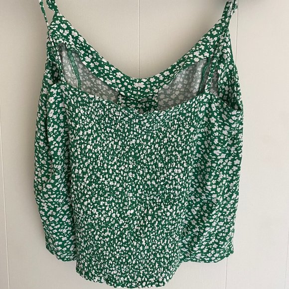 NWT Banana Republic M Green Floral Button Smocked Tank - Picture 2 of 3